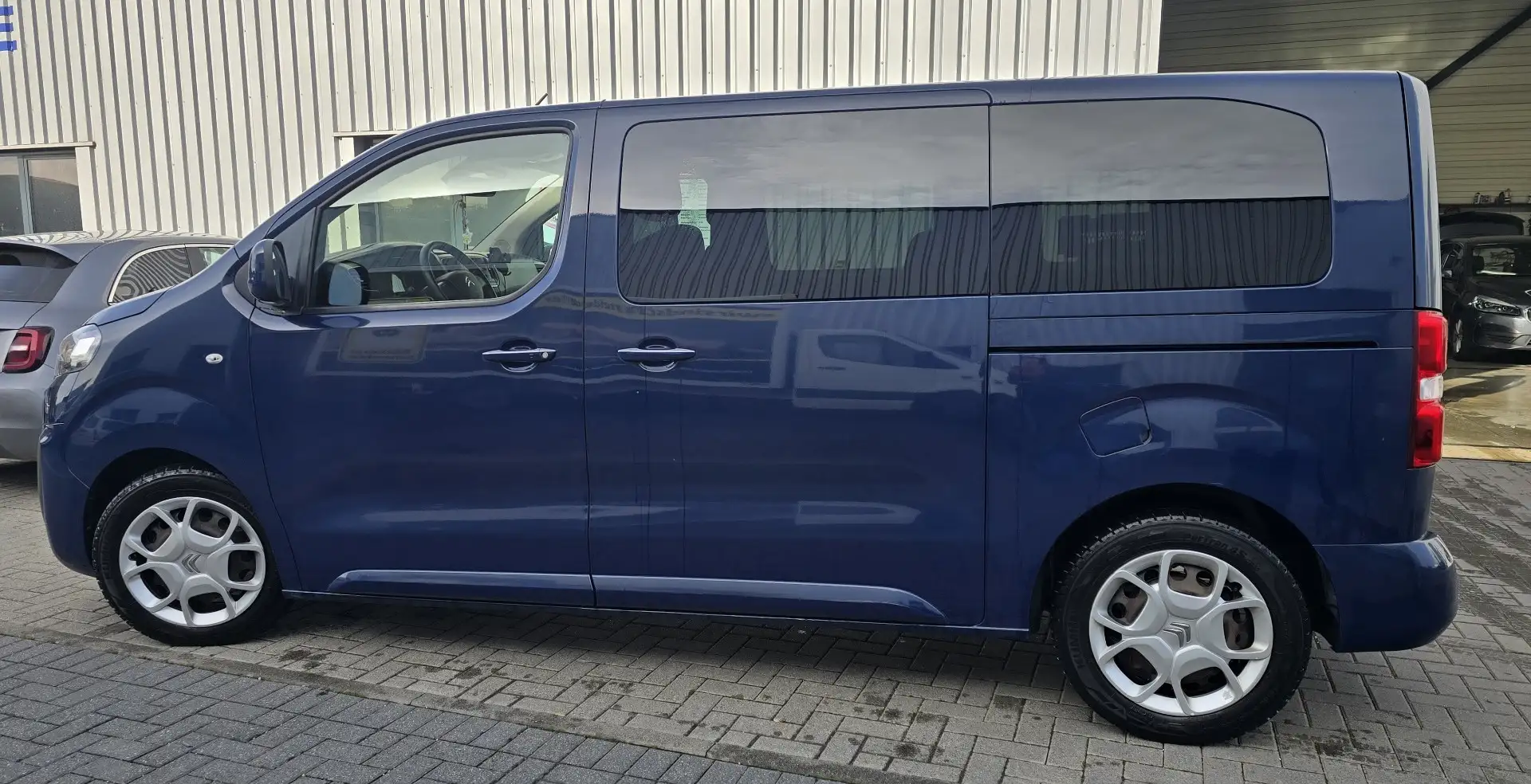 Citroen Spacetourer M 1.5 BlueHDi 120 Feel Синій - 1