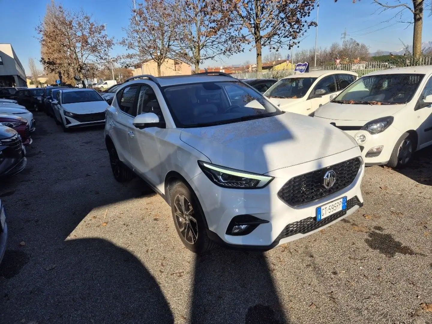 MG ZS 1.0T-GDI Luxury Weiß - 2