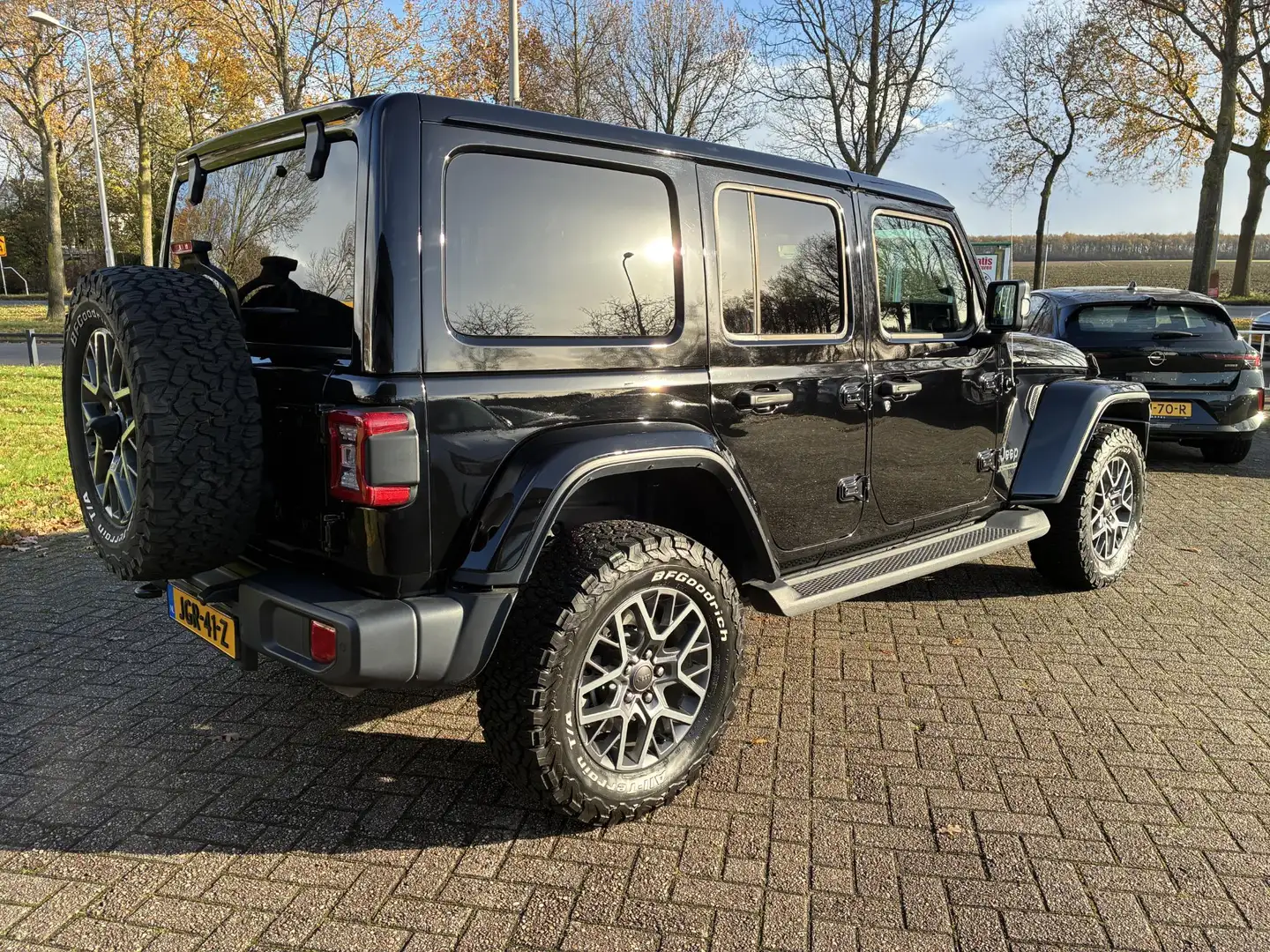 Jeep Wrangler Unlimited Plug-in Hybrid 4xe 380 80th Anniversary Zwart - 2