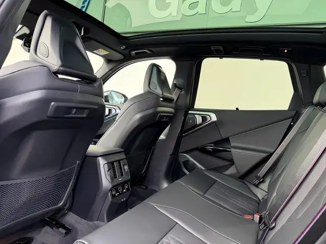 BMW X3 20d xDrive M-Sportpaket Pro Ansicht 18