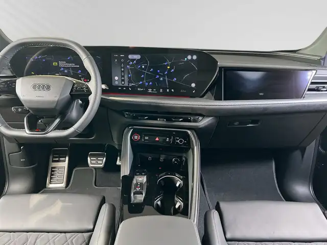 Audi Q5 view 7