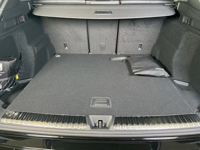 Audi Q5 view 14