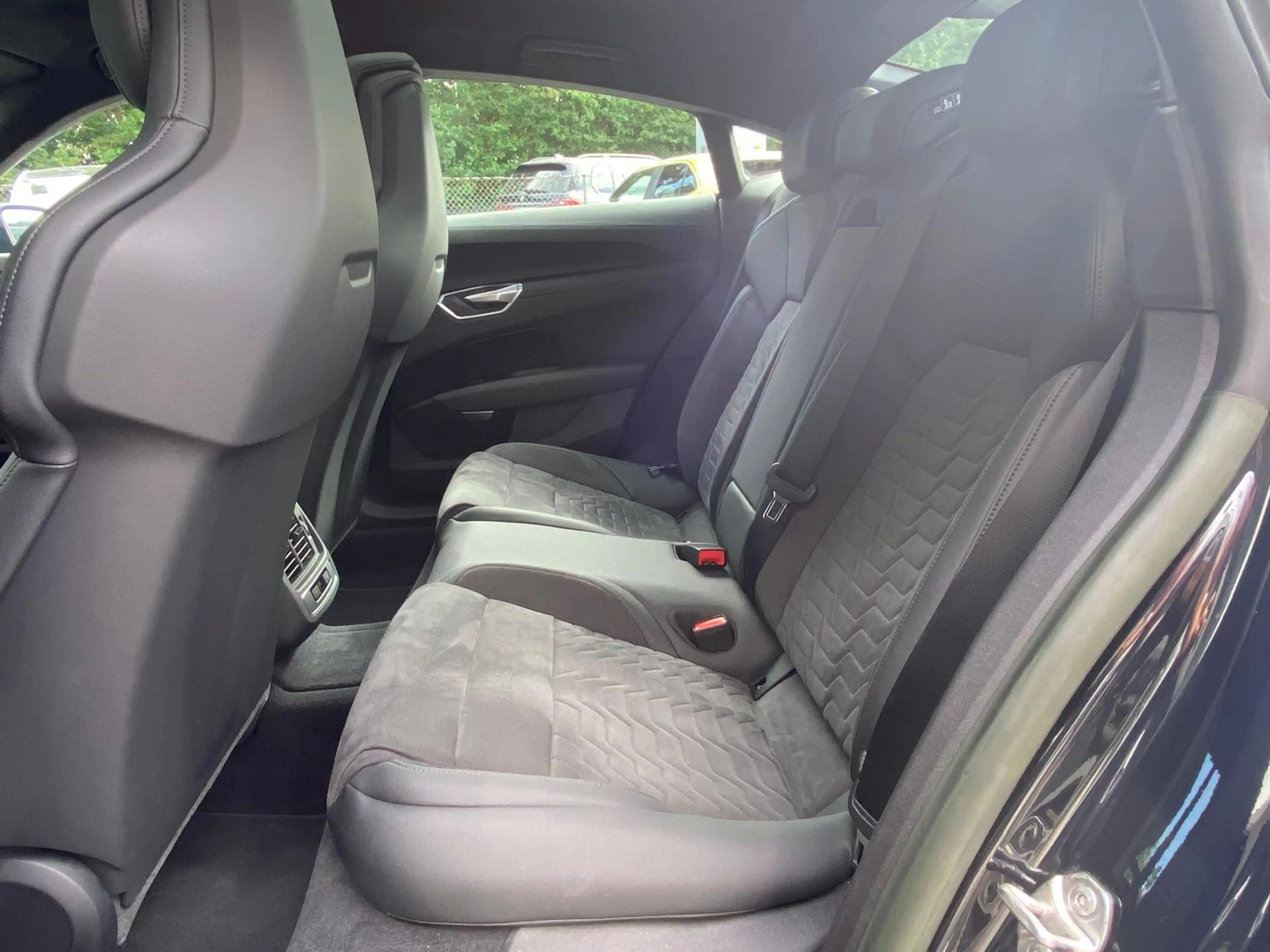 Audi RS Quatt BLACK EDIT+PANO+MATR+B&O+KAM+ — photo 10
