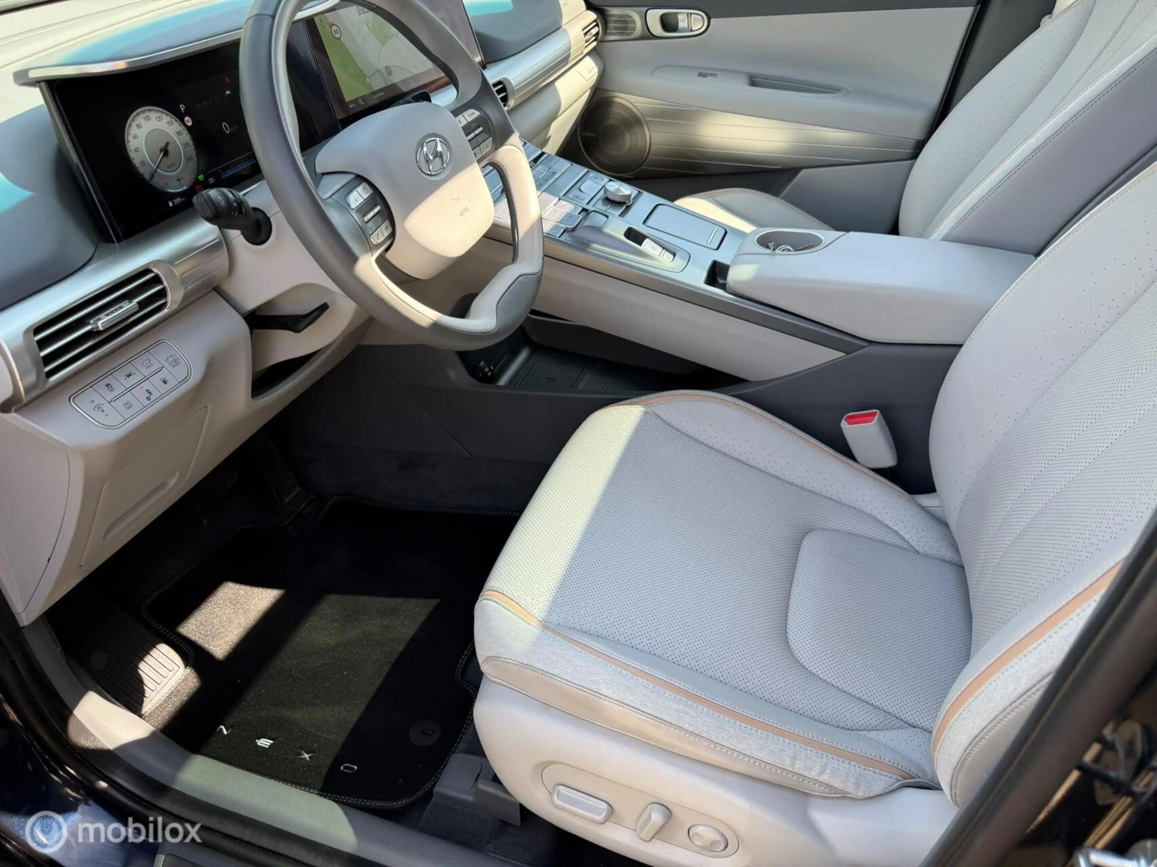 Hyundai NEXO FCEV Plus Pack 2023 — photo 15