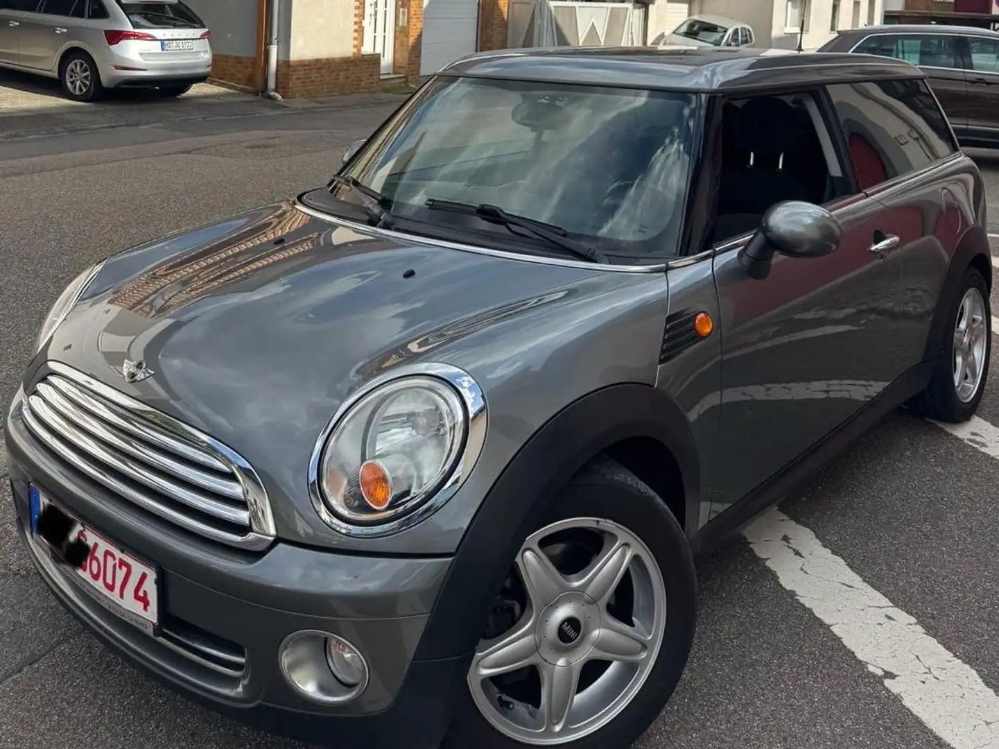 MINI Cooper Clubman Cooper,Leder, Klimatronic,SHZ,PDC,1 Jahr GARANTIE! Gris - 1