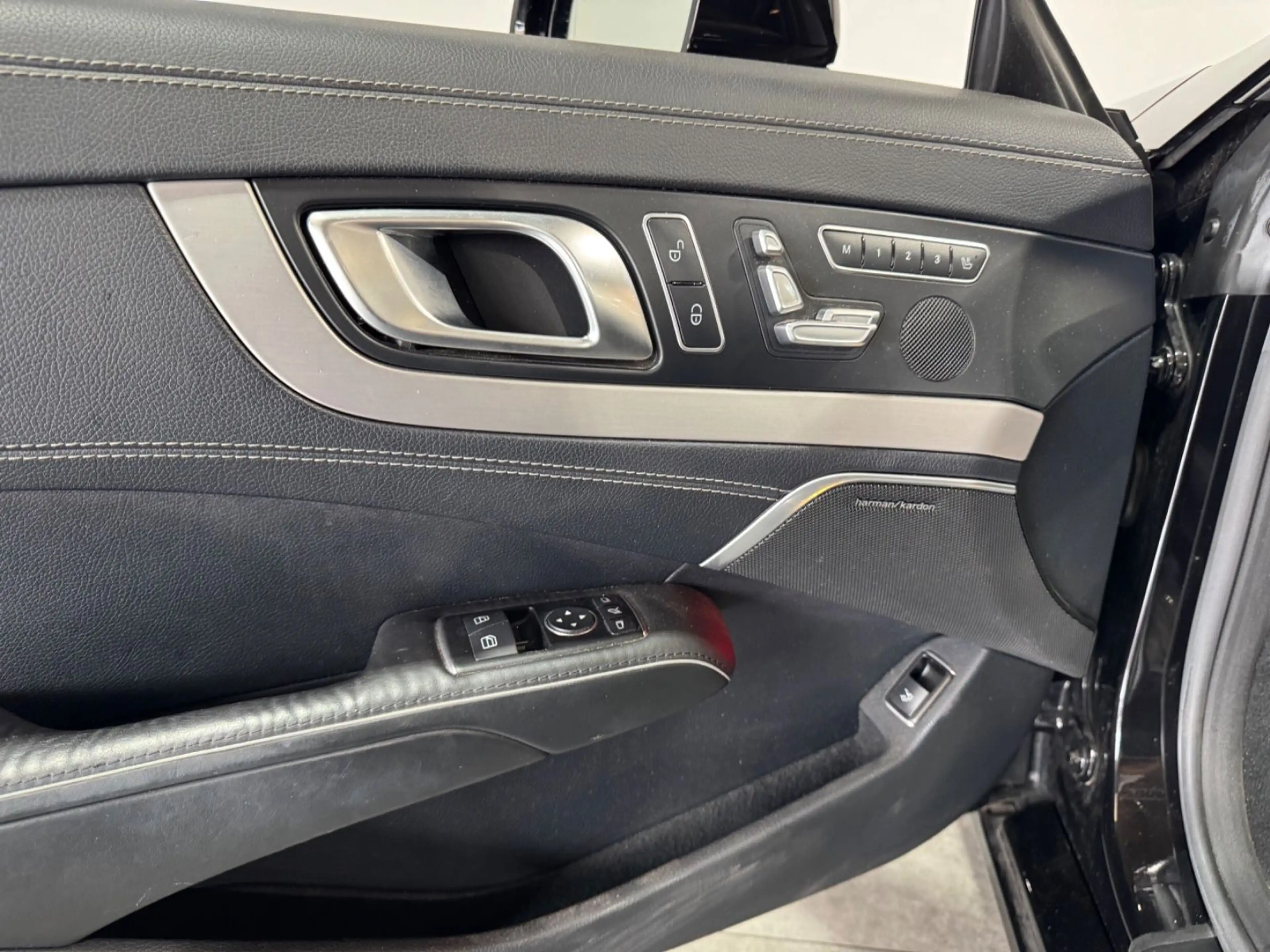 Mercedes-Benz SL 350 *RFK* — photo 13
