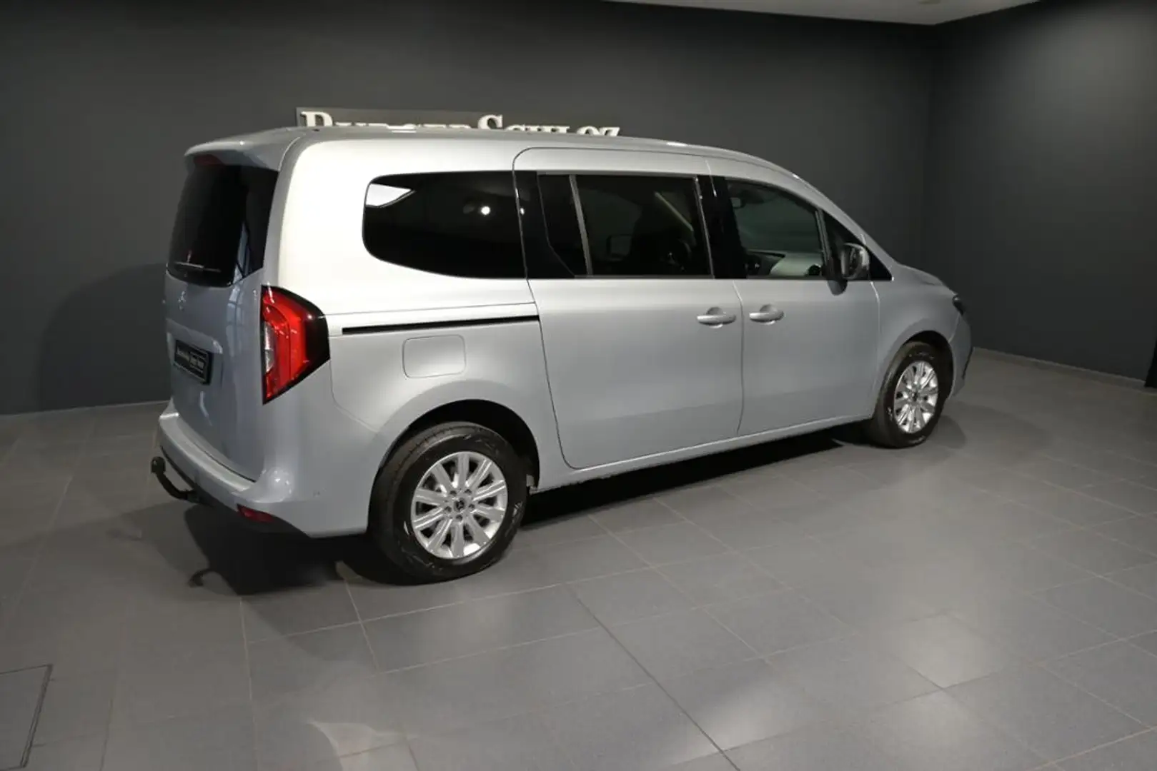 Mercedes-Benz T-Klasse T 180 Progressive lang 7-Sitze KAMERA/NAVI/AHK Silber - 2