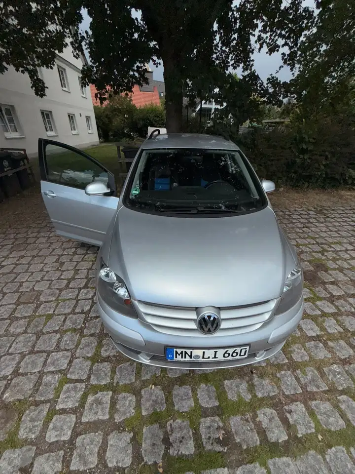 Volkswagen Golf Plus 1.4 TSI United — photo 1 of 7