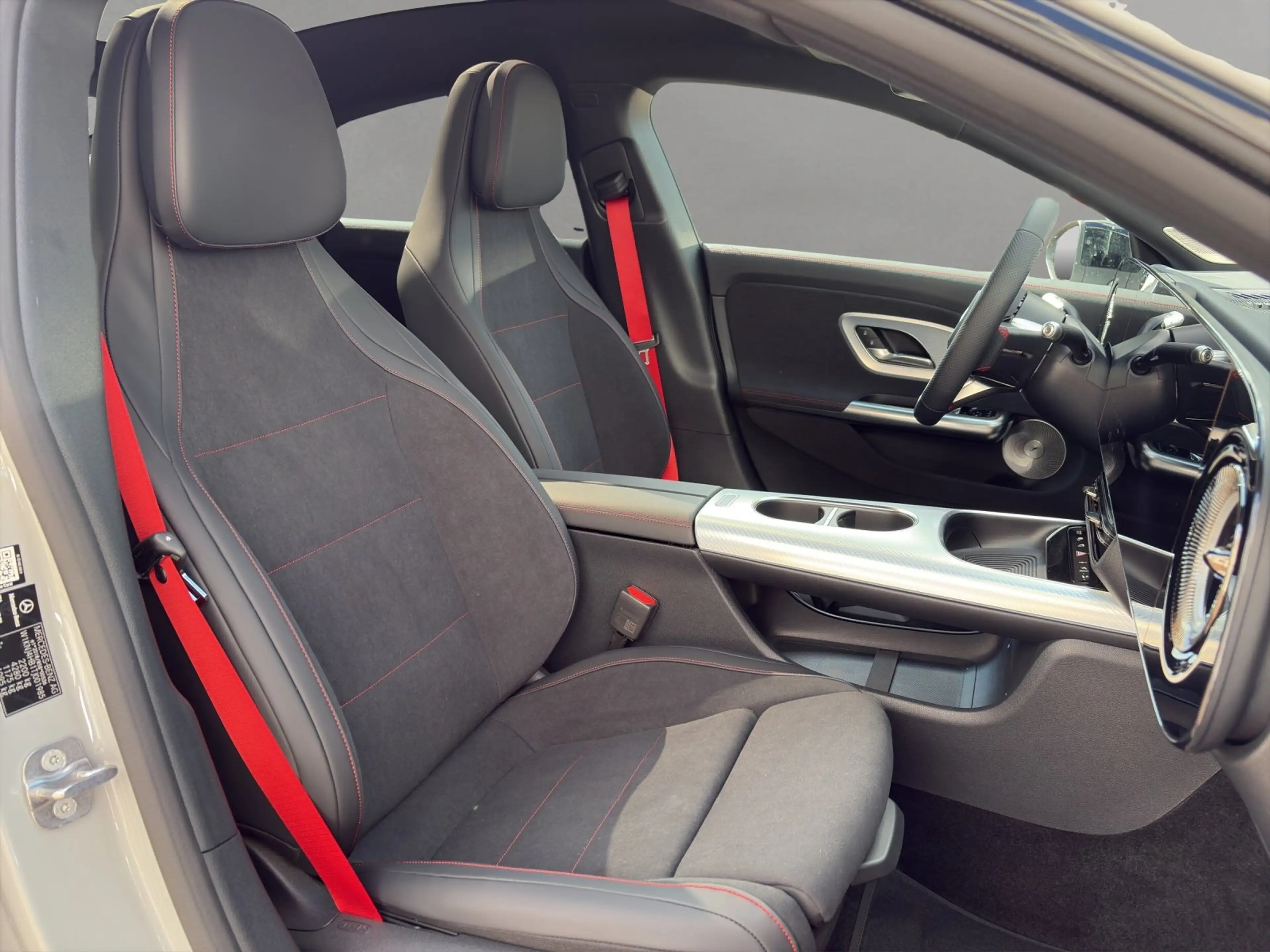 Mercedes-Benz CLA 220 4M AMG SUPERSCREEN Burm3D PANO AHK HUD — photo 9