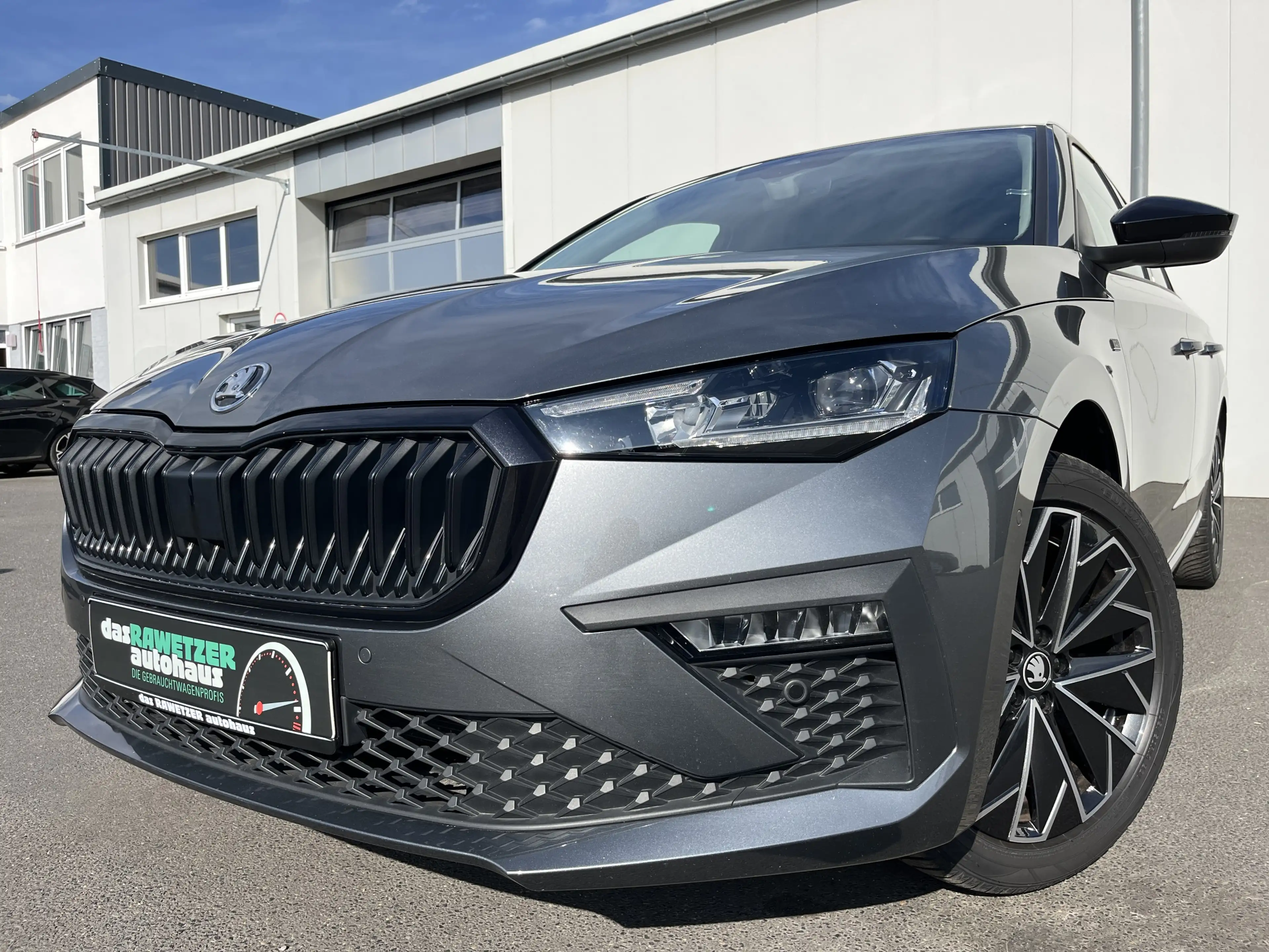 Skoda Scala 1.5 TSI Tour 141€ m.20% Anz. AHK-Vorb. Navi MATR