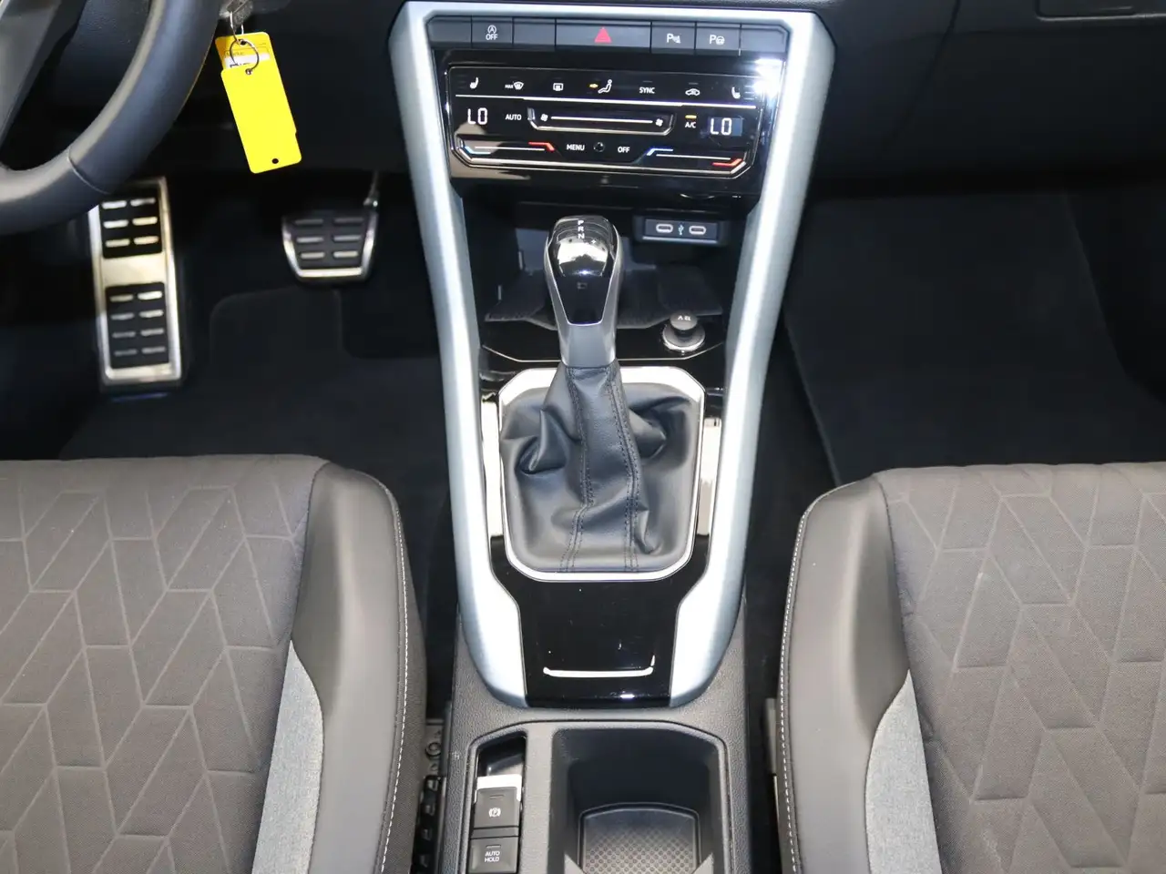 Volkswagen T-Roc Goal 2.0TDI DSG / Navi, CarPlay, LED+, AHK, миниатюра 20