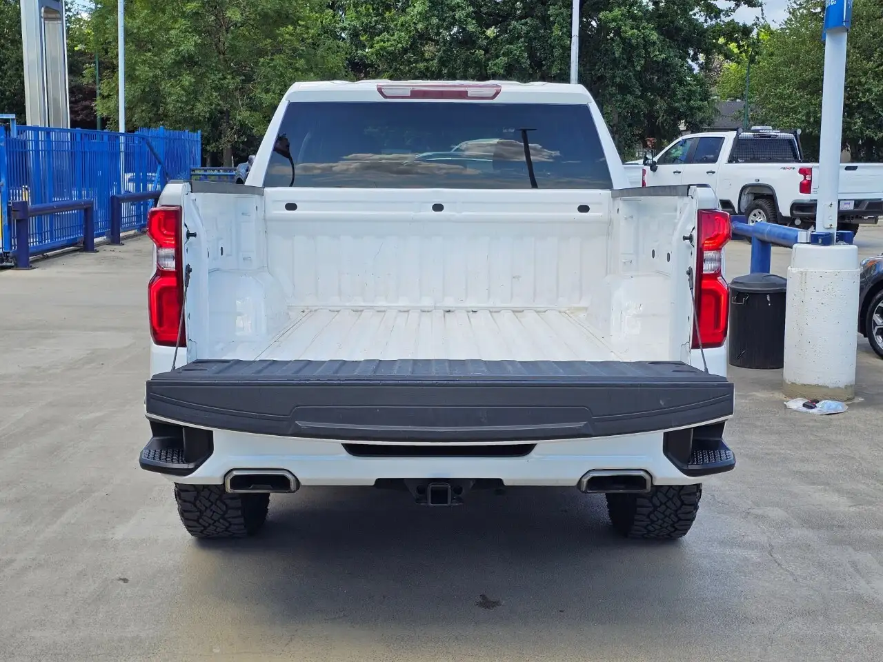 Chevrolet Silverado 1500 снимка Chevrolet Silverado 1500