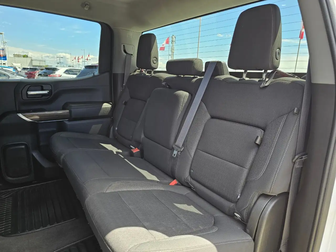 Chevrolet Silverado 1500 снимка Chevrolet Silverado 1500