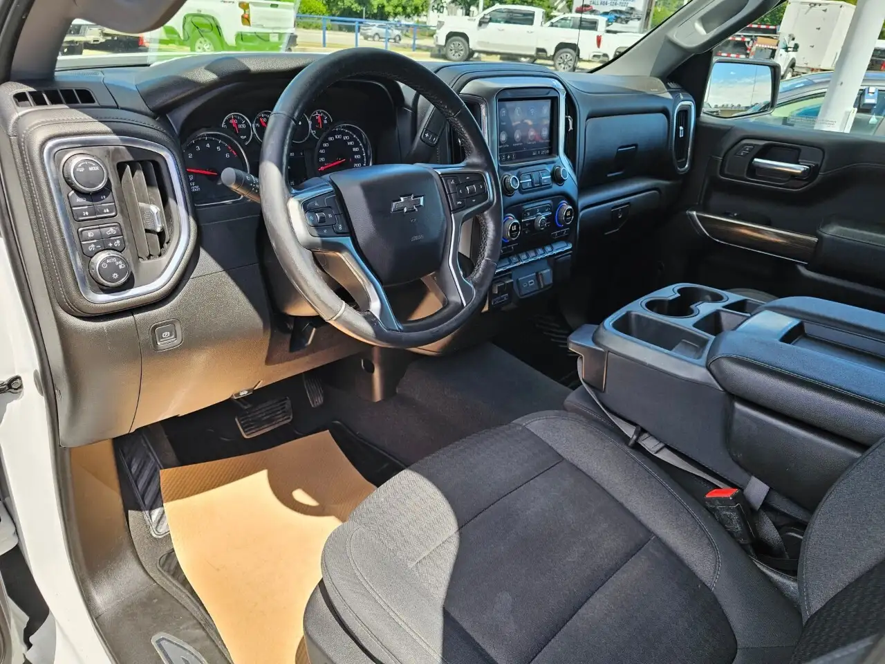 Chevrolet Silverado 1500 снимка Chevrolet Silverado 1500