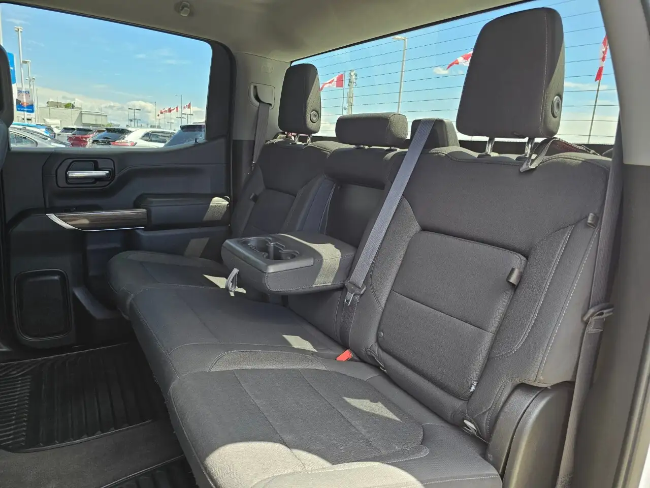 Chevrolet Silverado 1500 снимка Chevrolet Silverado 1500