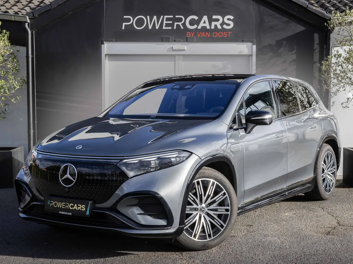 Mercedes-Benz EQS SUV 450+ 4Matic | 7 Zit | AMG | Np: € 150.000 | Gris - 1