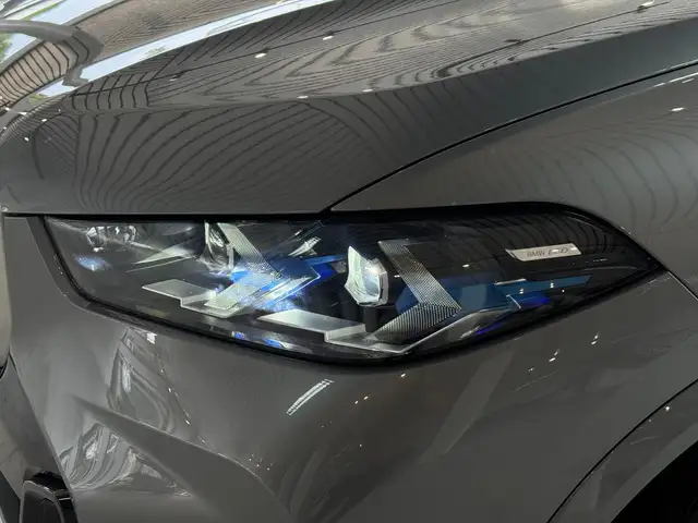 BMW X5 view 13