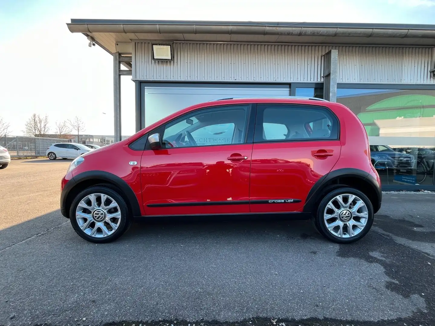 Volkswagen up! cross up!*Euro5*Klima*ELFH*LM*Dachreling* Rot - 2