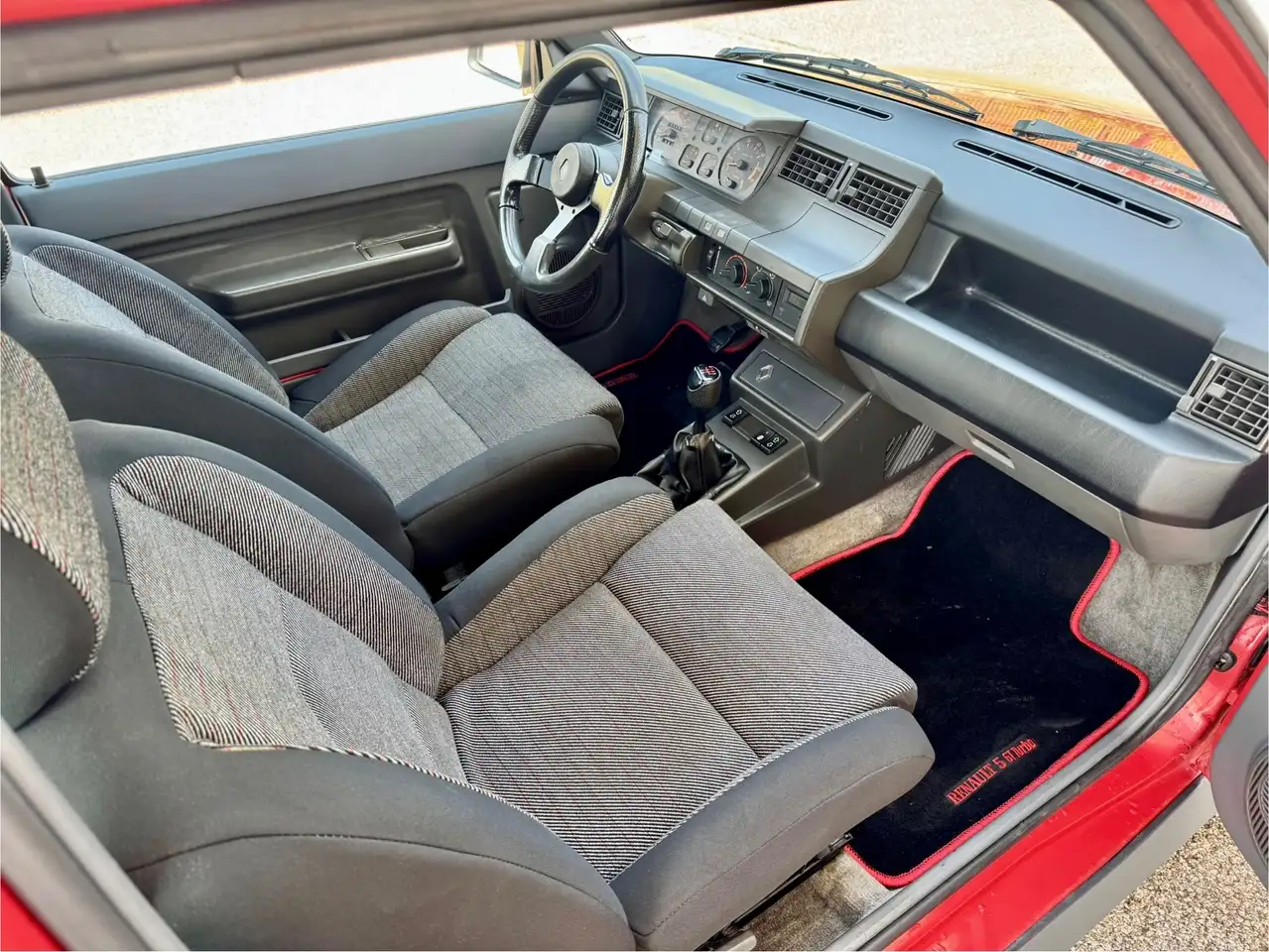 Renault R 5 GT TURBO, foto 8