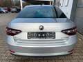 Skoda Superb Limo 2.0TDI/1HD/MWST/NAVI/4xSHZ/ESD/PANO Plateado - thumbnail 5