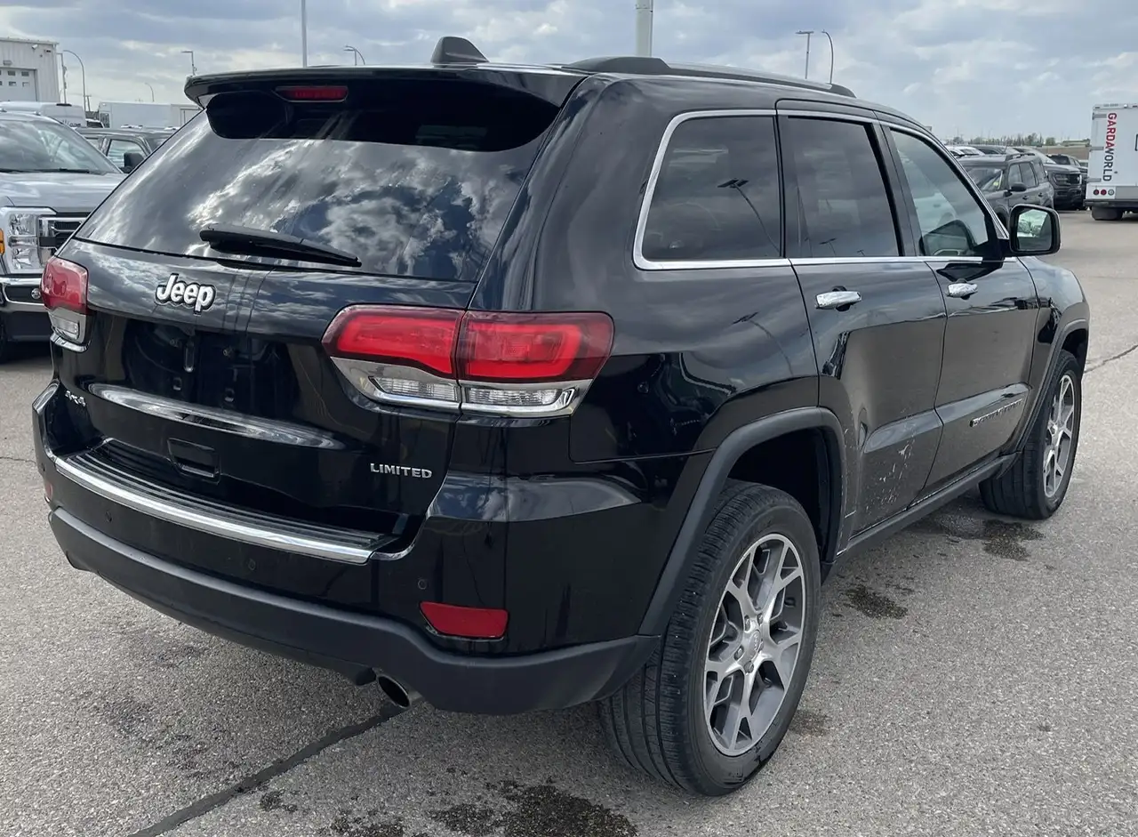 Jeep Grand Cherokee снимка Jeep Grand Cherokee
