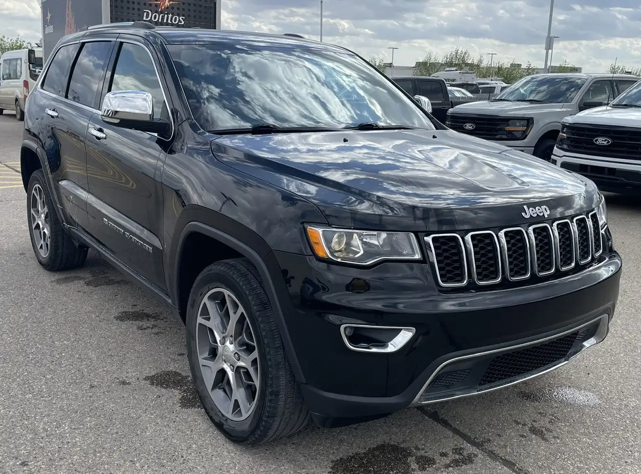 Jeep Grand Cherokee снимка Jeep Grand Cherokee