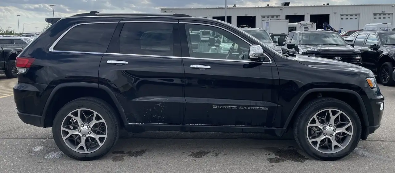 Jeep Grand Cherokee снимка Jeep Grand Cherokee
