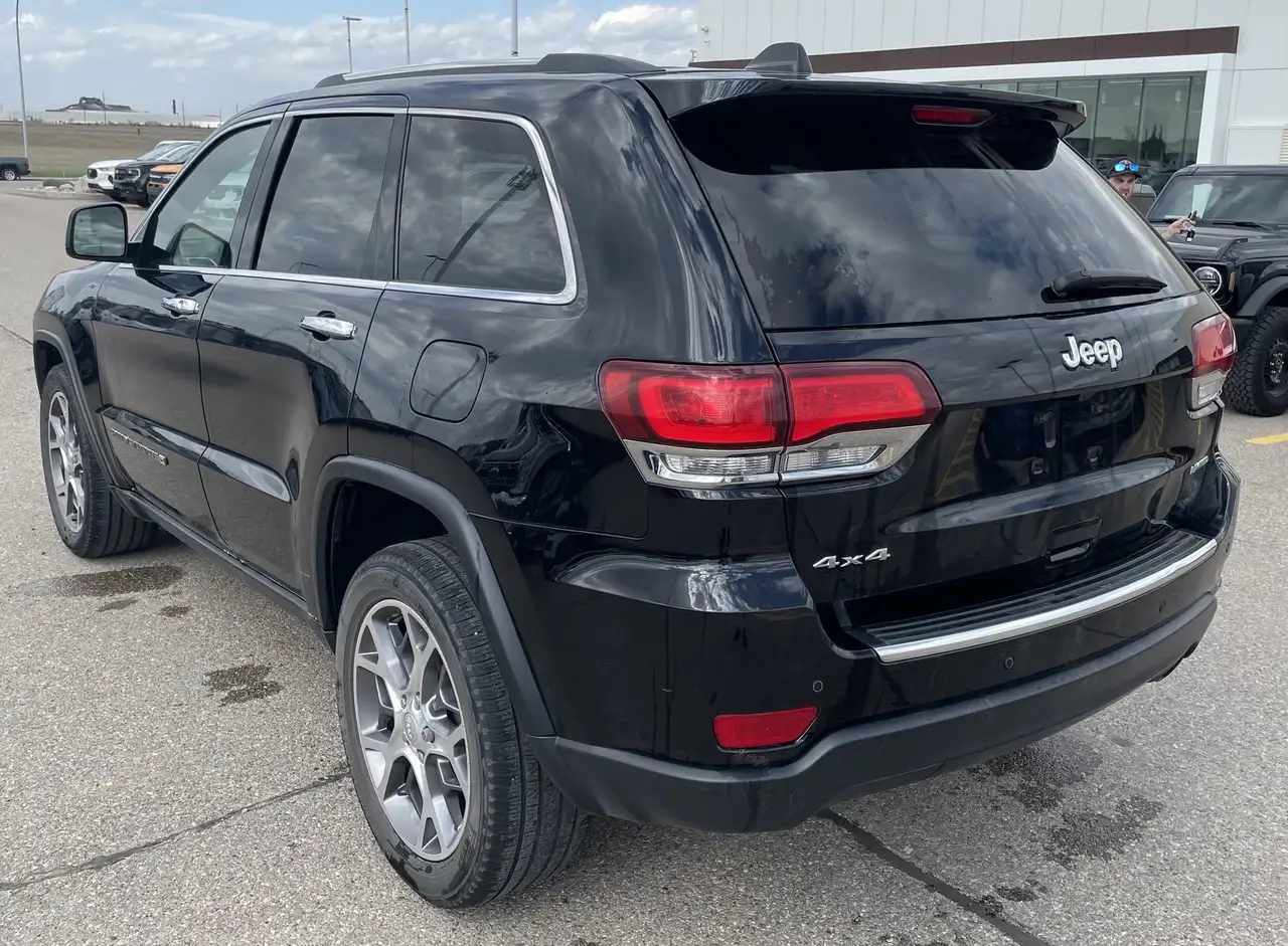 Jeep Grand Cherokee снимка Jeep Grand Cherokee