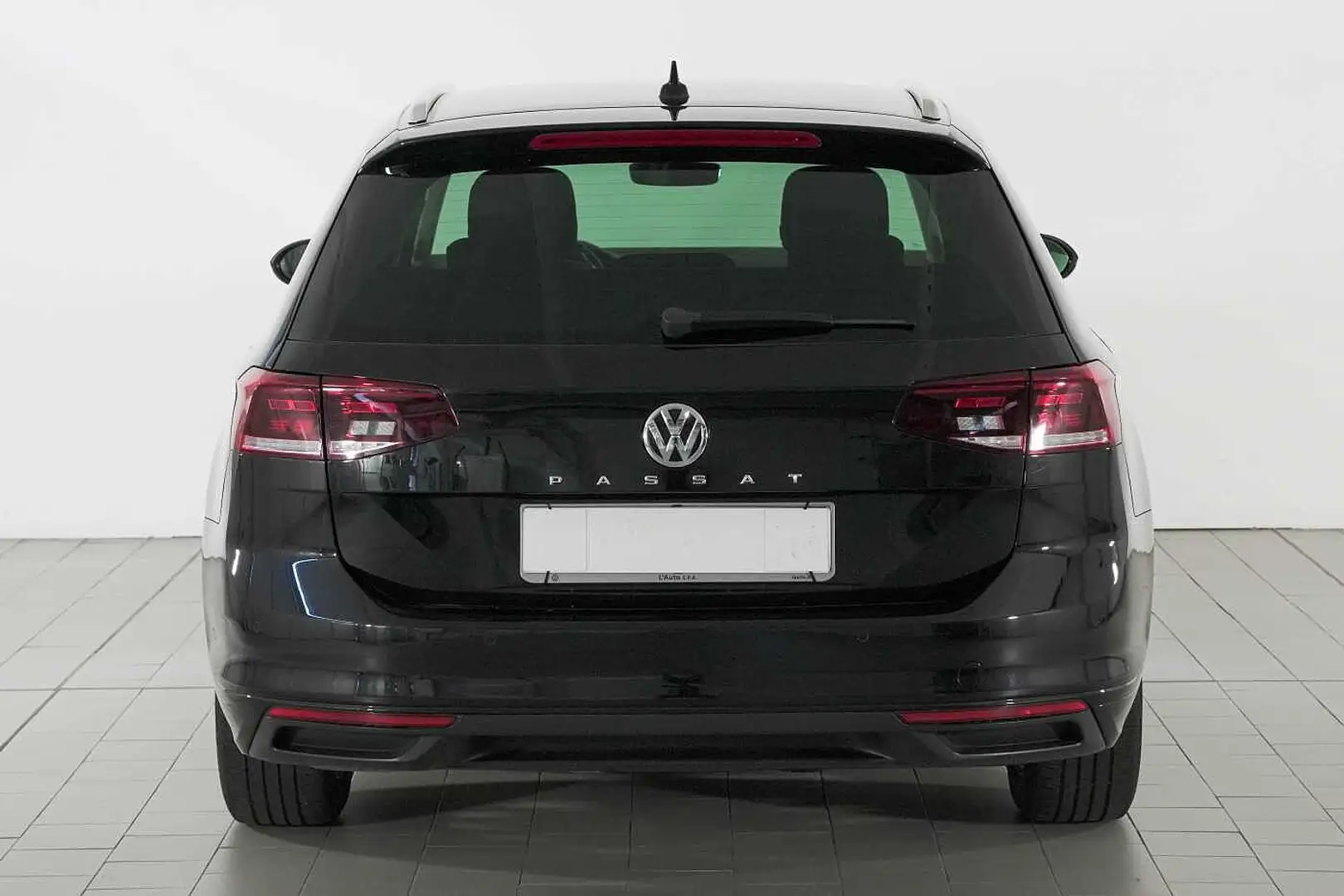 Volkswagen Passat Variant 1.5 TSI  DSG Business 150 cv Nero - 2
