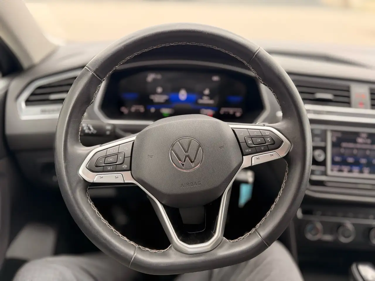 Volkswagen Tiguan снимка Volkswagen Tiguan