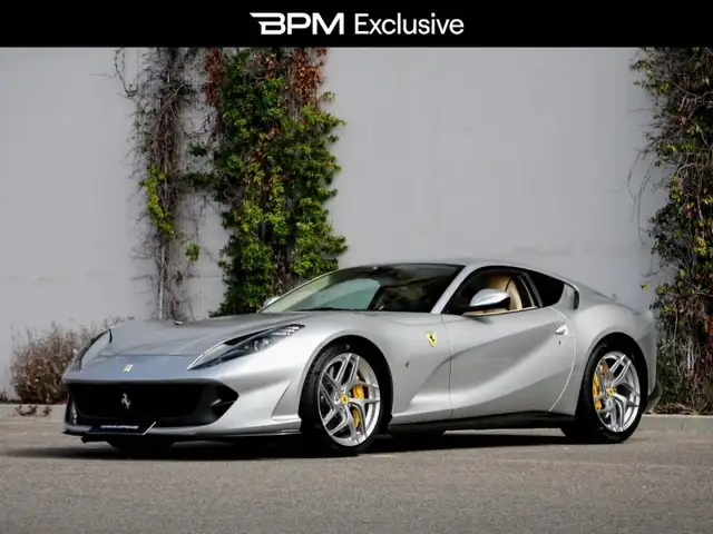 Ferrari 812