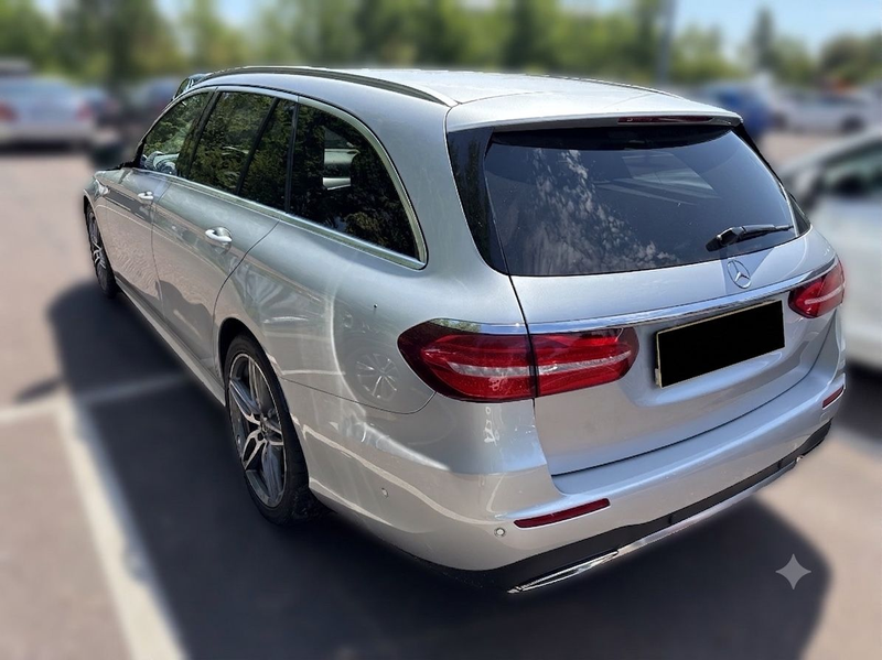 Mercedes-Benz E 400 T-Modell 4Matic AMG Line Widescreen | LED — photo 4