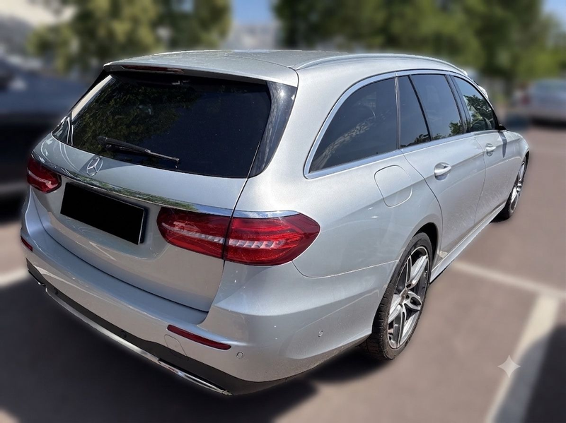 Mercedes-Benz E 400 T-Modell 4Matic AMG Line Widescreen | LED — photo 3