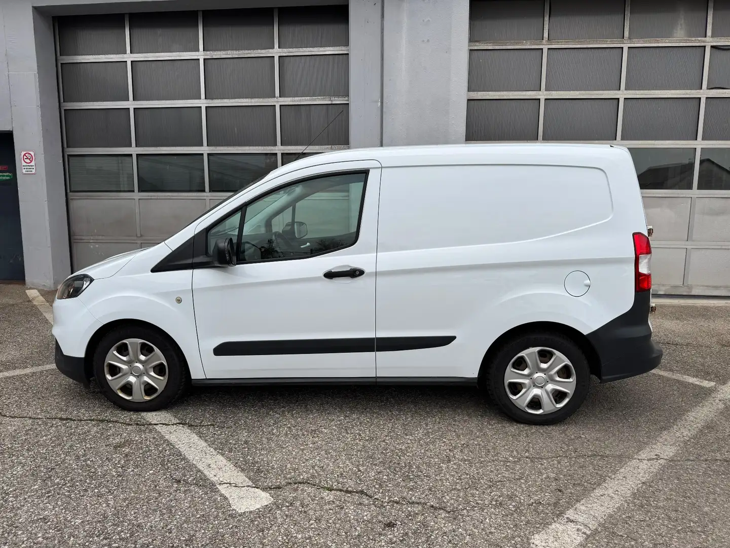 Ford Transit Courier Trend TDCI-101ps-Klima/Bluetooth/PDC/Tempomat Weiß - 2