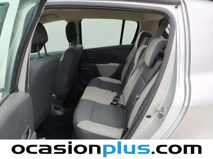 Renault Clio 1.2 Authentique 3p 2011, foto 9