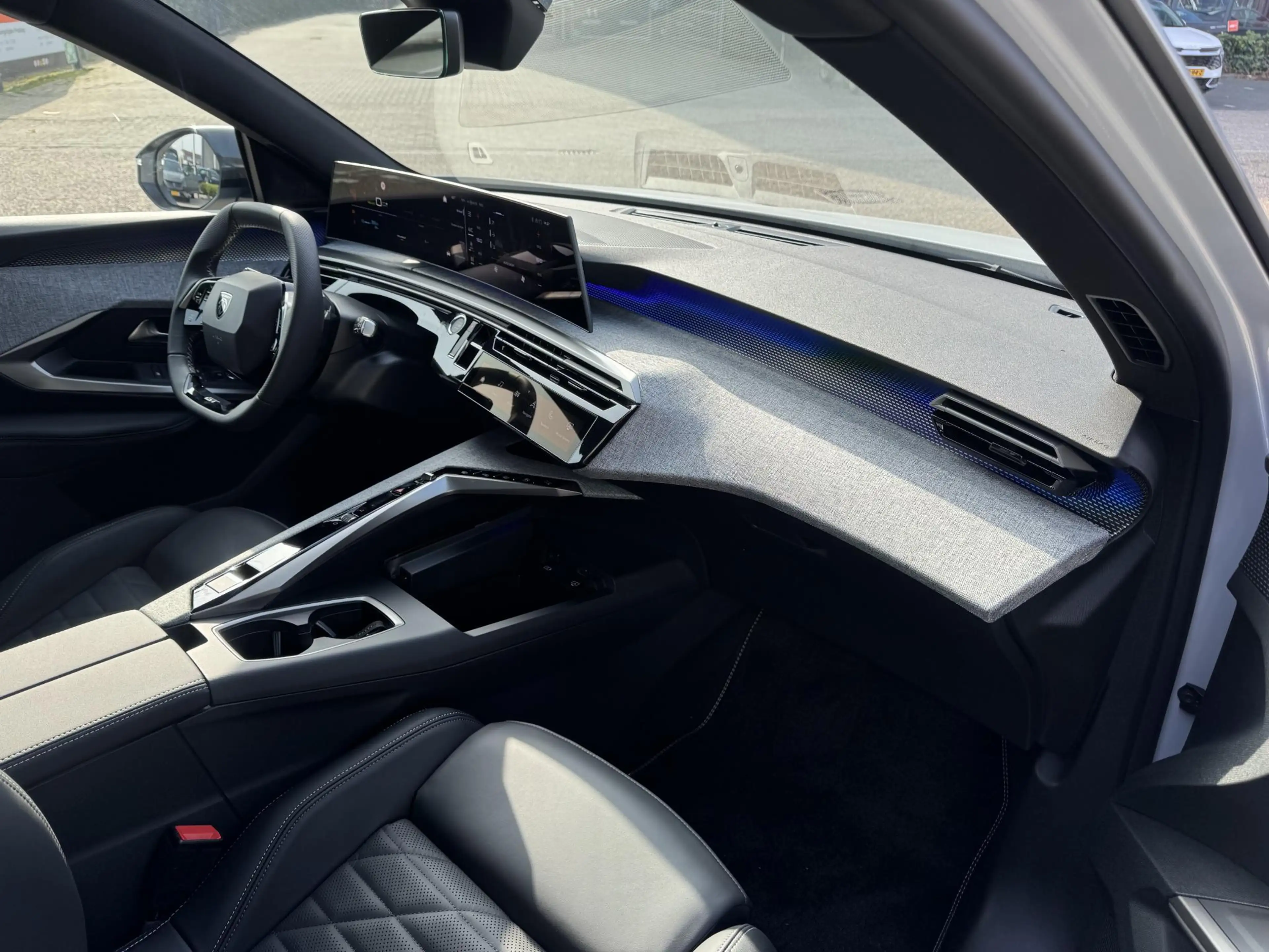 Peugeot 5008 e-5008 210 GT Exclusive 7 seats + nappa leder — photo 5