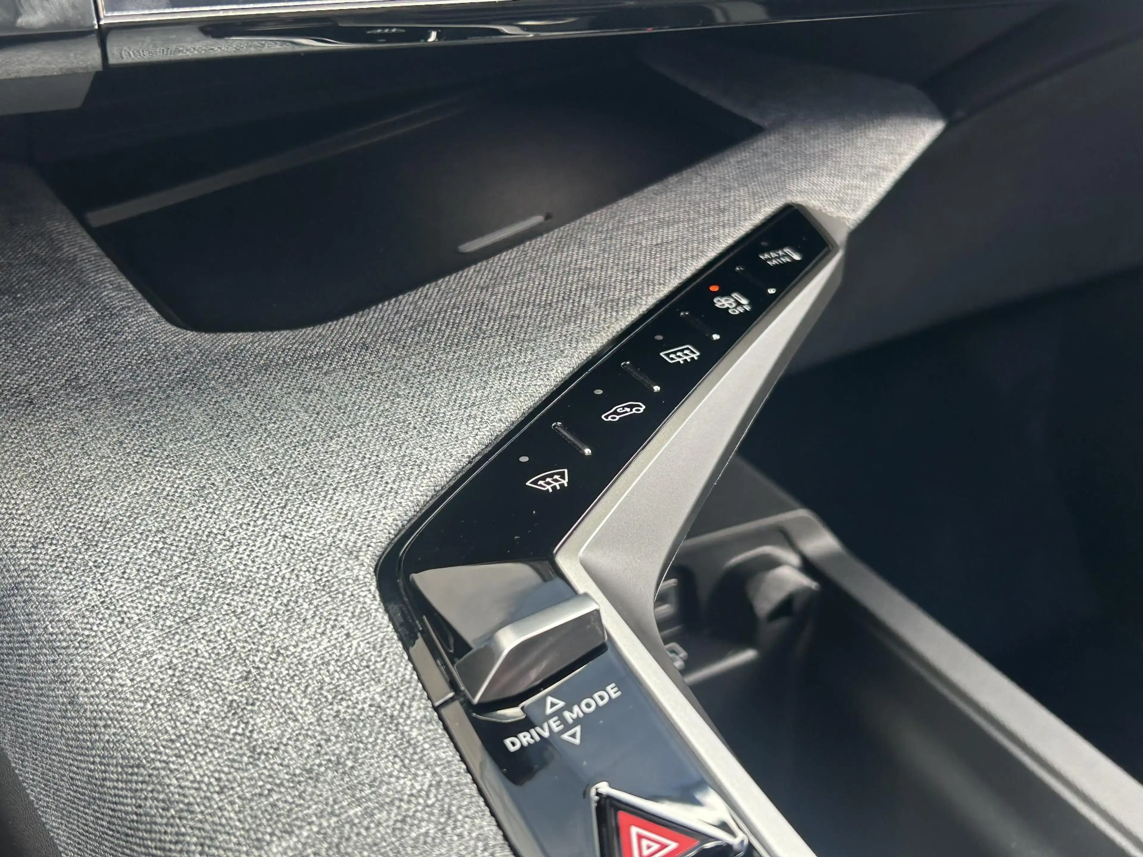 Peugeot 5008 e-5008 210 GT Exclusive 7 seats + nappa leder — photo 14