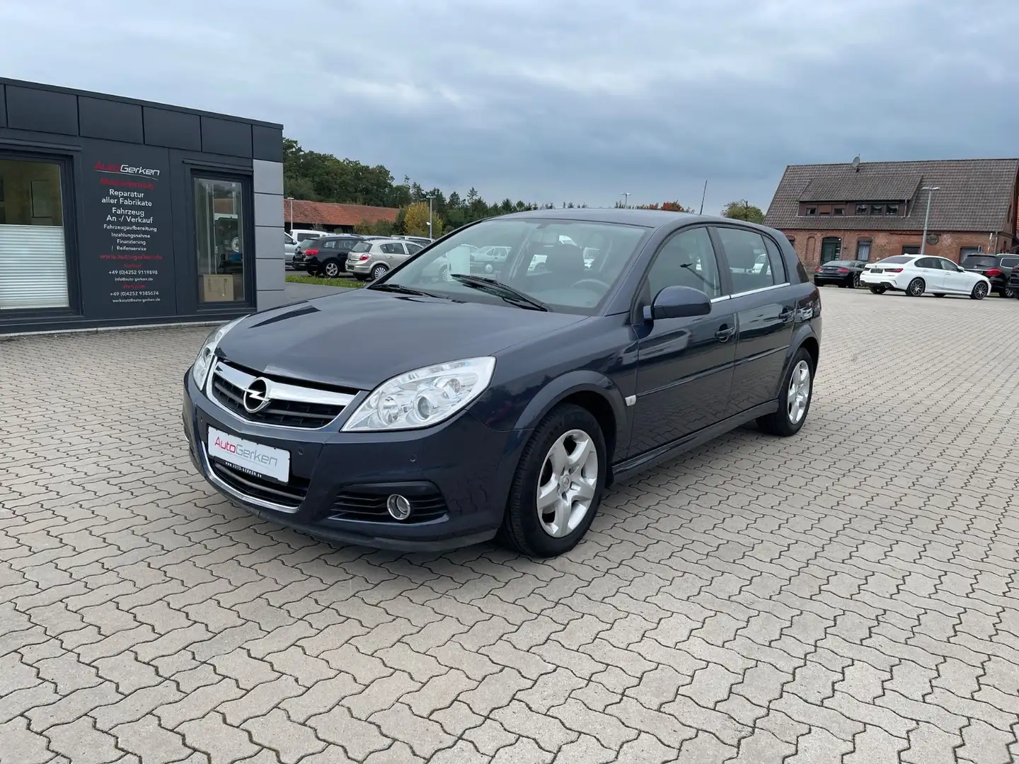 Opel Signum 1.8 Edition 1HD TÜV NEU 57.371 KM Grau - 1