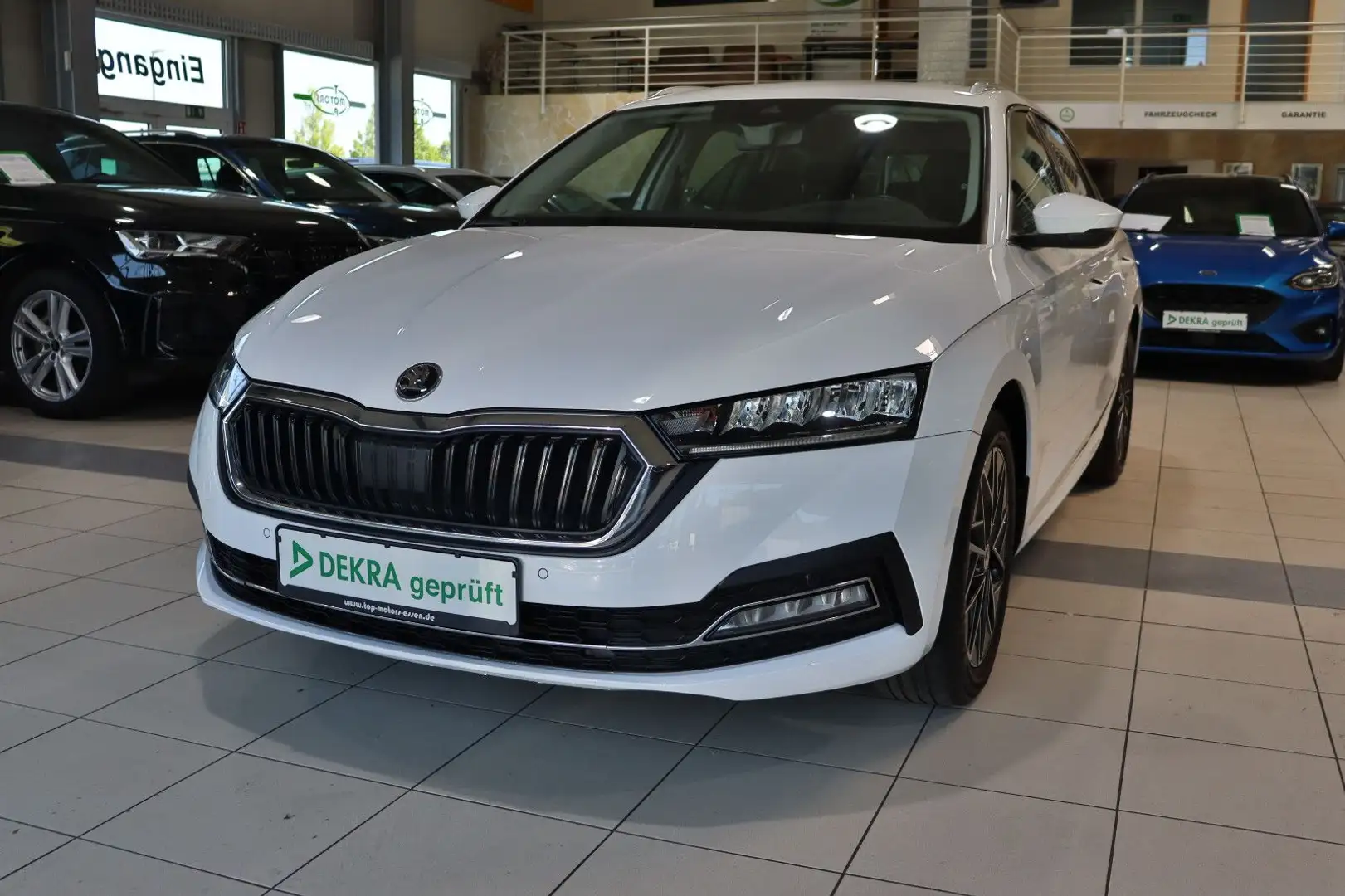 Skoda Octavia Combi 2,0 TDI DSG Style  ACC Weiß - 1
