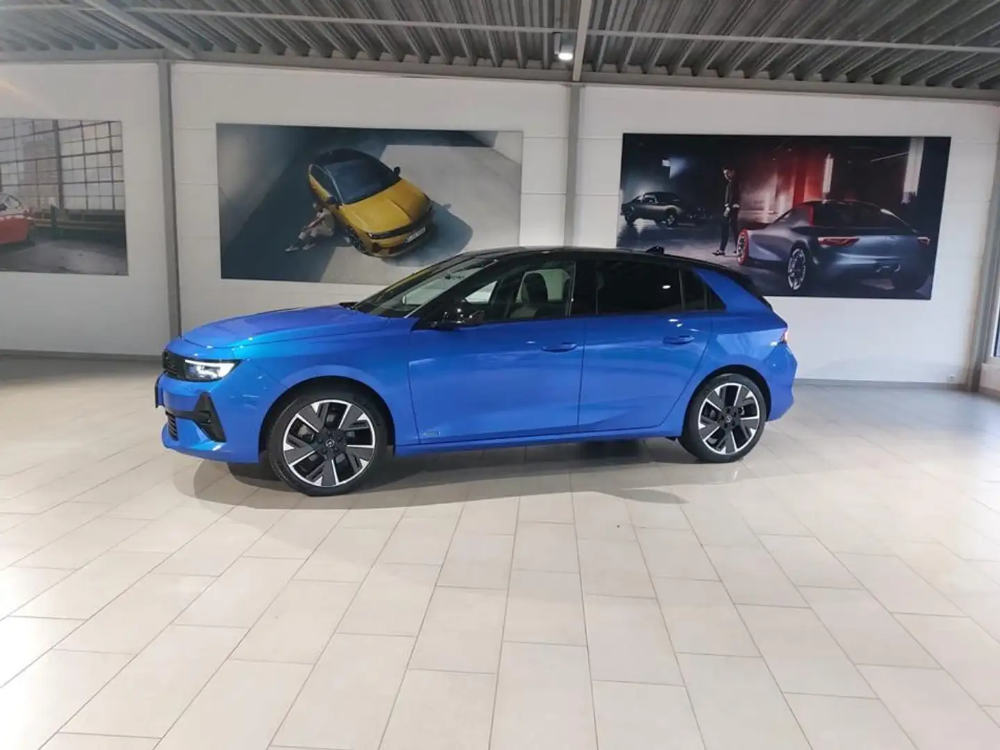 Opel Astra 5-Türer Electric GS Line 115kW (156PS) - 2