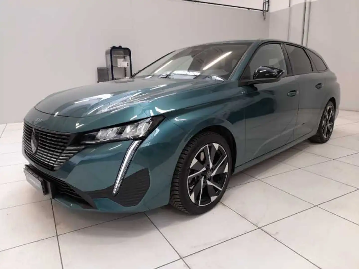 Peugeot 308 SW 1.2 PureTech Turbo Allure Pack Verde - 1