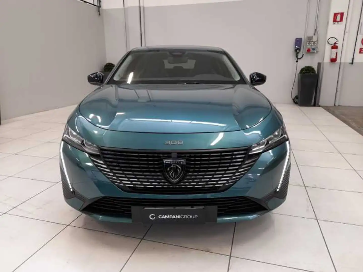 Peugeot 308 SW 1.2 PureTech Turbo Allure Pack Verde - 2
