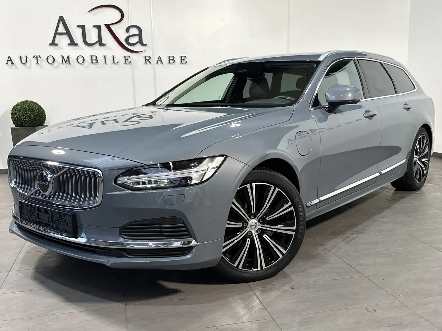Volvo V90 T6 Recharge AWD Core NAV+LED+KAM+SHZ+VC+ACC Grau - 2