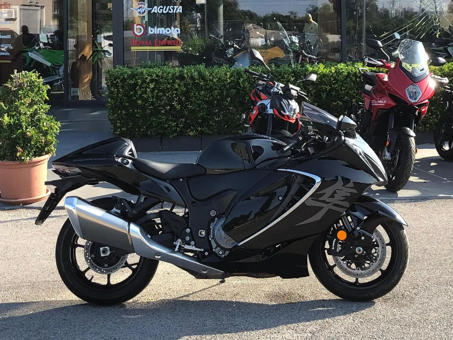 Suzuki Hayabusa Nero - 1