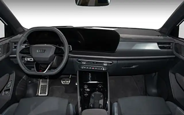Audi Q3 view 8