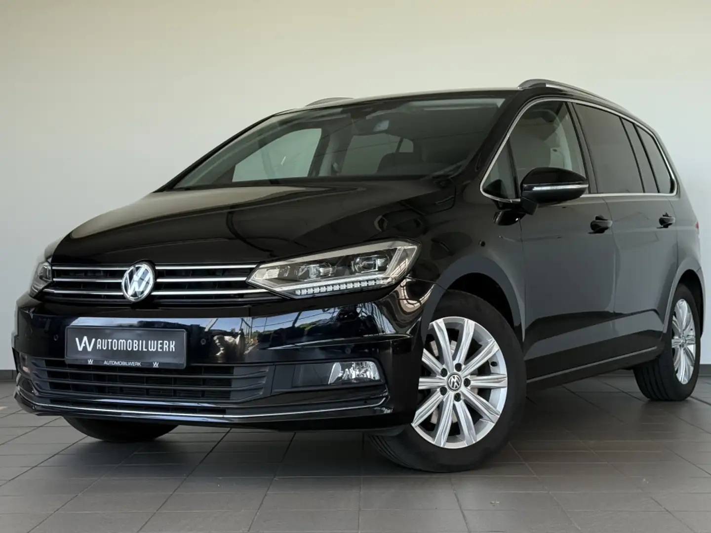 Volkswagen Touran Highline |AHK |ACC |LED |KAM |ACTIVE LIGH Negro - 1