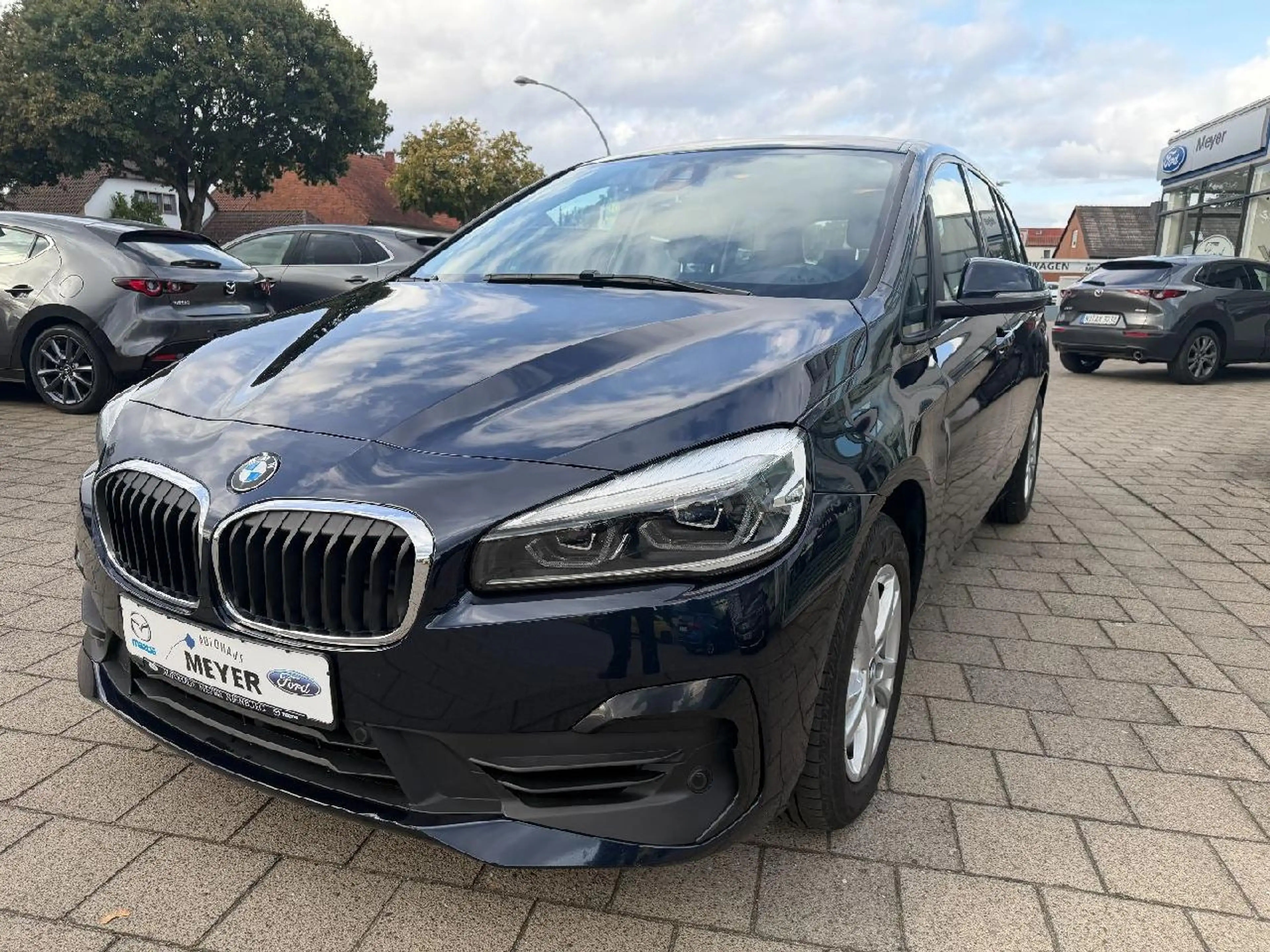 BMW 216 216 i Advantage — photo 2