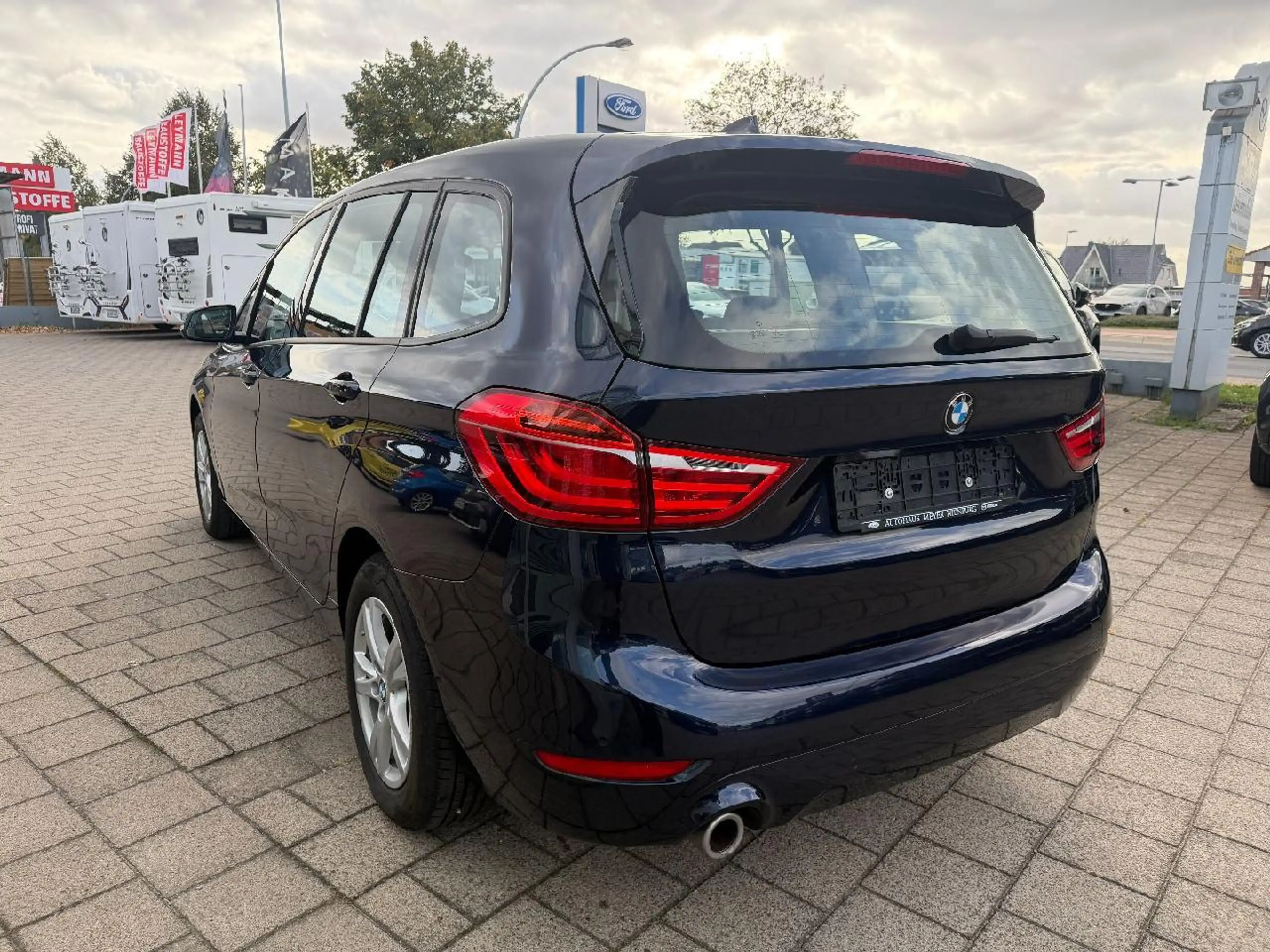 BMW 216 216 i Advantage — photo 3