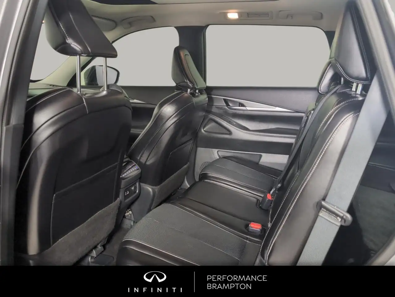 Infiniti QX60 снимка Infiniti QX60