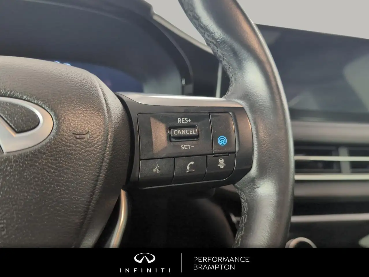 Infiniti QX60 снимка Infiniti QX60